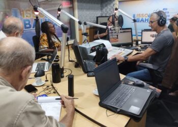 Creuza Oliveira concede entrevista à Rádio A Tarde FM sobre as lutas das trabalhadoras domésticas