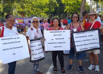 SINDOMÉSTICO/BA participa de ato pelo 8 de março, Dia Internacional da Mulher, em Salvador
