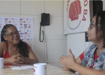 Maria do Carmo de Jesus Santos é entrevistada pelo ‘Pod Doméstica’, do SINDOMÉSTICO/BA