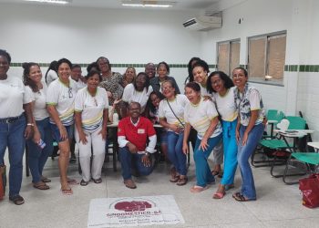 Francisco Xavier participa de Roda de Conversa sobre Trabalho Doméstico pelo Programa Mulheres Mil