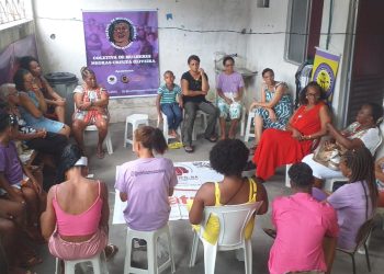 Coletiva de Mulheres Negras Creuza Oliveira realiza roda de conversa sobre o Setembro Amarelo